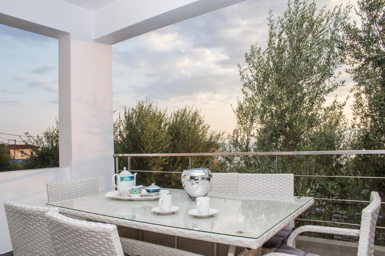 Nina'S Villa, Cosy Seaview Retreat Kalamata Zewnętrze zdjęcie